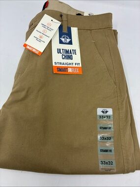 Dockers Ultimate Chino Straight Fit in Khaki Tan 33 x 32 Smart 360 Flex